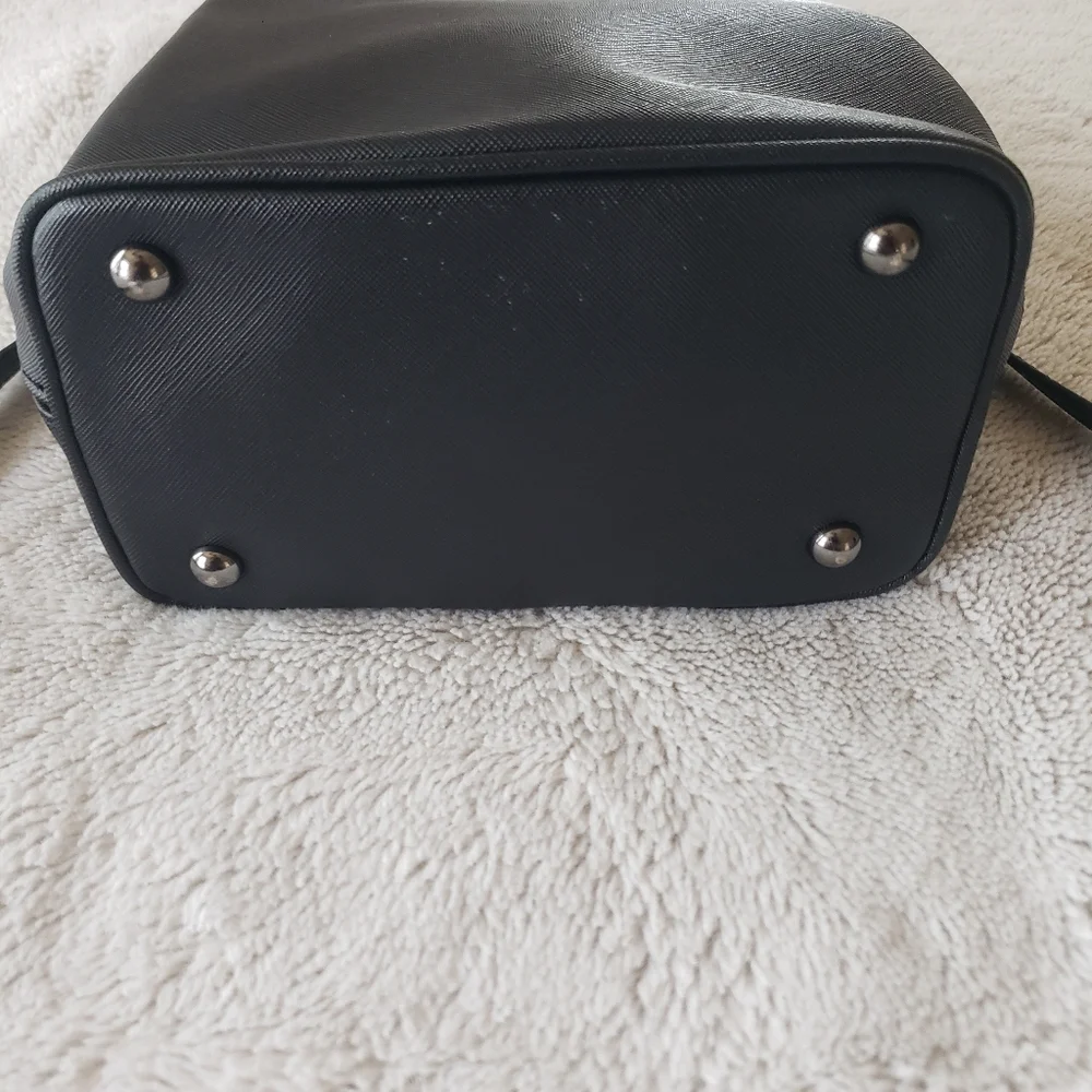 GUESS bag - Picture 4 of 9